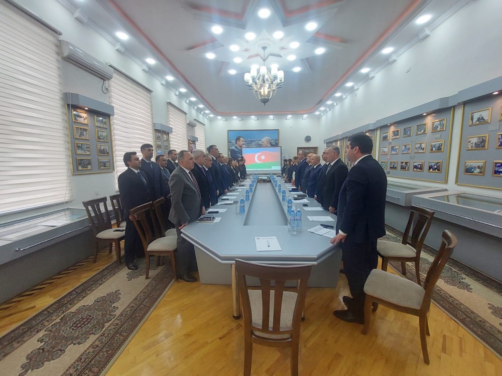 Azərbaycan Respublikası Qaçqınların və Məcburi Köçkünlərin İşləri üzrə Dövlət Komitəsində müşavirə keçirilib